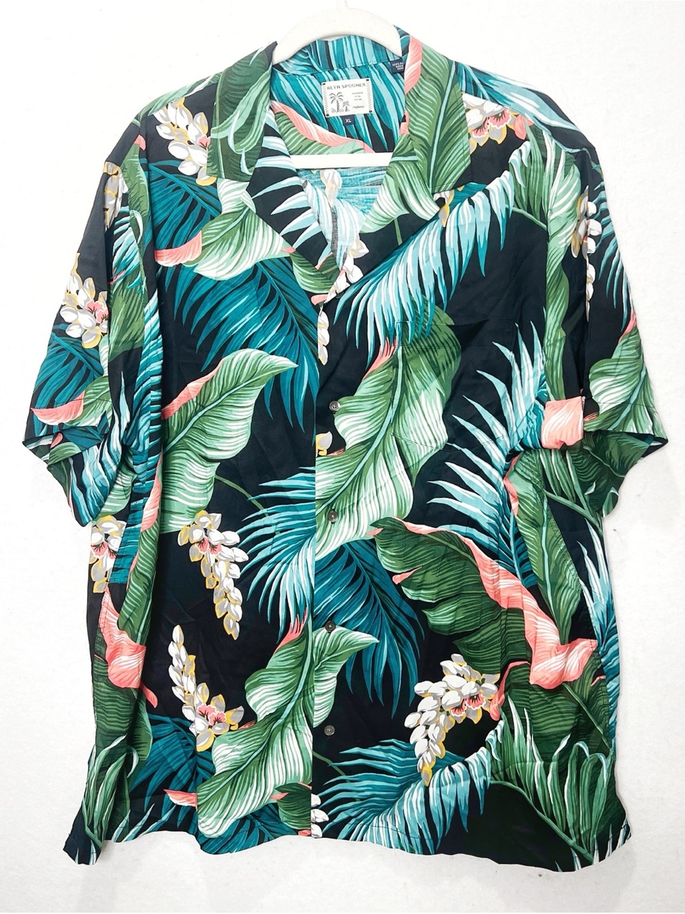 Reyn Spooner Mens XL Aloha Shirt Black Tropical Leaf Floral Print Rayon Vacation